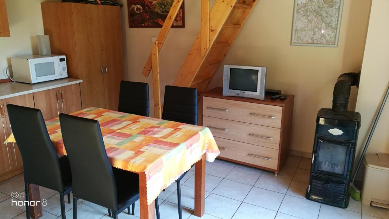 Chaty U Rybnika Brodsky Červený Kostelec Buitenkant foto